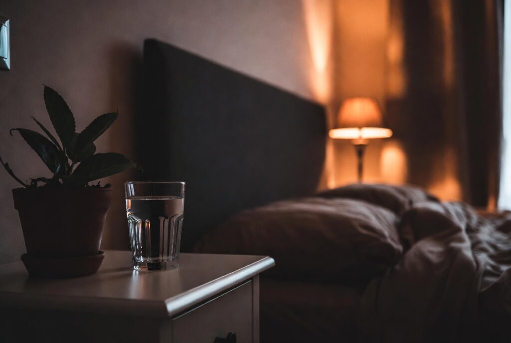 Quarto preparado com higiene do sono para dormir melhor